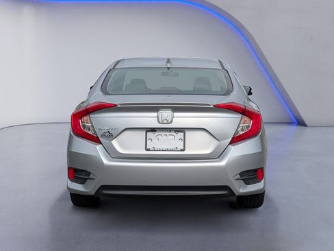 Used 2017 Honda Civic EX-T image 8