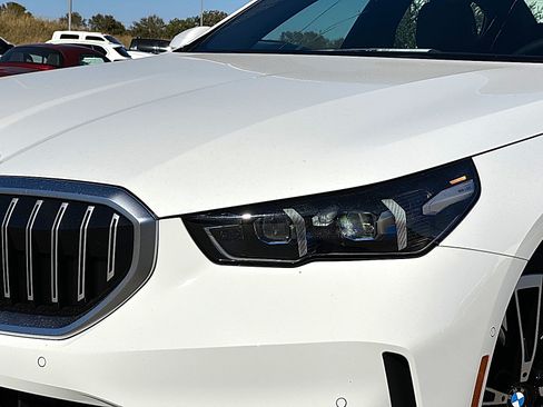 New 2026 BMW 530i w/ Premium Package RWD image 4