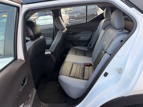 Certified 2023 Nissan Kicks SR w/ SR Premium Package FWD image 6