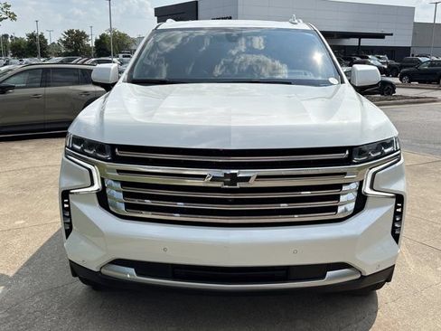 Used 2022 Chevrolet Tahoe High Country w/ Premium Package 2 AWD/4WD image 12