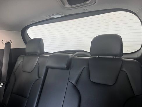 Used 2024 Kia Telluride S w/ S Sunroof Package FWD image 12