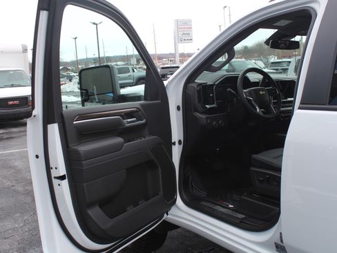 New 2026 Chevrolet Silverado 2500 LT w/ All Star Edition image 8