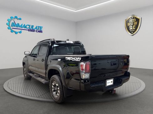 Used 2023 Toyota Tacoma TRD Off-Road w/ TRD Premium Off Road Package AWD/4WD image 3