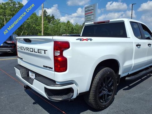 Used 2025 Chevrolet Silverado 1500 Custom w/ LPO, Dark Essentials Package image 5