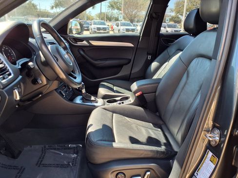 Used 2018 Audi Q3 2.0T Premium w/ Convenience Package image 18