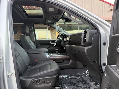 Used 2022 GMC Sierra 1500 SLT w/ SLT Premium Plus Package image 27