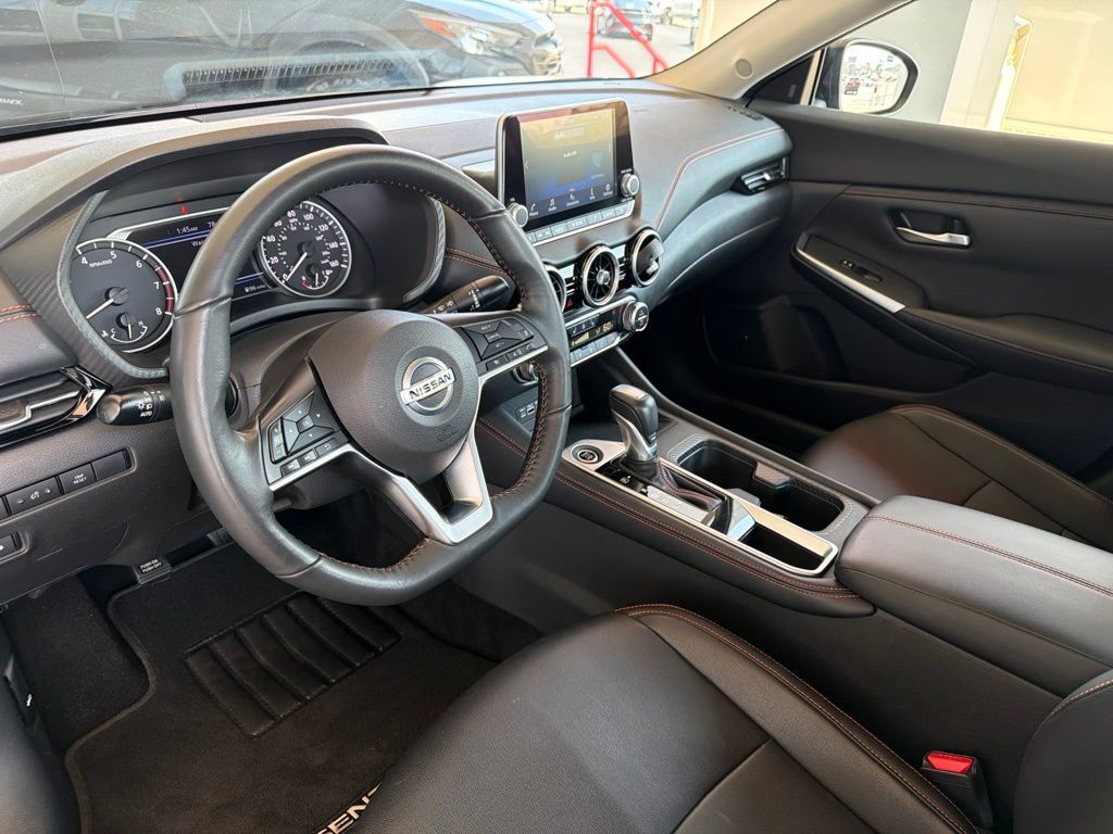 Used 2022 Nissan Sentra SR w/ SR Premium Package FWD image 10