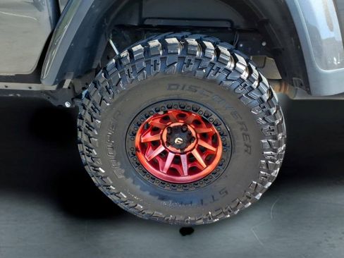 Used 2021 Jeep Gladiator Rubicon AWD/4WD image 14