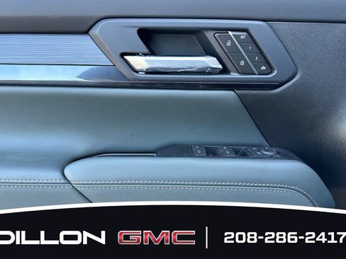 New 2026 GMC Terrain AT4 w/ Convenience Package III AWD/4WD image 11