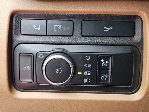 Used 2024 Ford F250 Lariat w/ Lariat Ultimate Package image 20