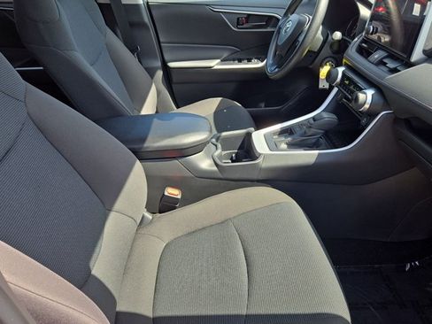 Used 2025 Toyota RAV4 LE FWD image 20