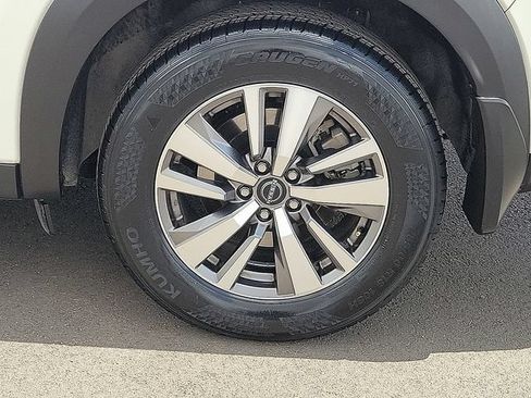 Used 2022 Nissan Pathfinder SL FWD image 10