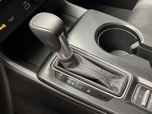 Used 2024 Honda Civic Sport image 18
