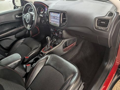 Used 2018 Jeep Compass Trailhawk w/ Safety & Security Group AWD/4WD image 21