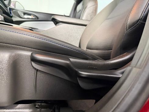 Used 2024 Chevrolet Trax LT w/ Driver Confidence Package image 28