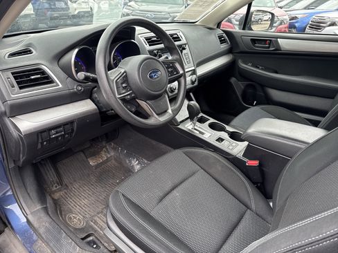 Used 2019 Subaru Outback 2.5i image 11