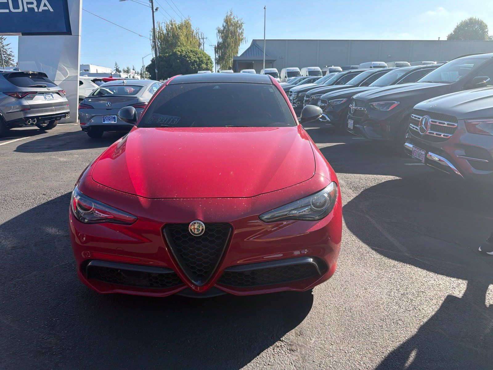 Used 2022 Alfa Romeo Giulia Ti RWD image 2