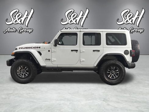 Used 2026 Jeep Wrangler Unlimited Rubicon AWD/4WD image 16