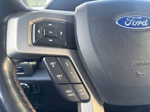 Used 2022 Ford F350 Platinum w/ FX4 Off-Road Package image 20