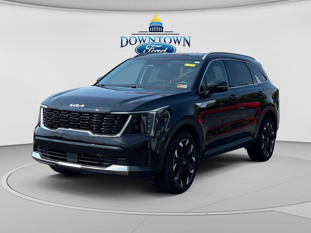 Used 2025 Kia Sorento EX w/ Panoramic Sunroof Package AWD/4WD image 7