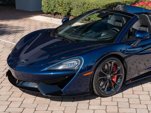 Used 2020 McLaren 570S Spider RWD image 9