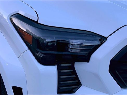 Used 2024 Toyota Tacoma TRD Sport w/ TRD Sport Upgrade Package image 27