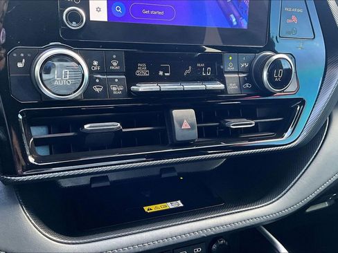 Used 2023 Toyota Highlander XSE image 15