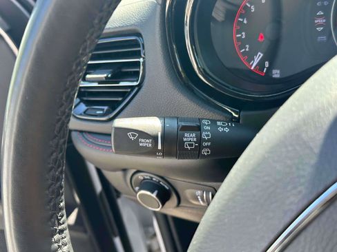 Used 2024 Dodge Durango GT image 23