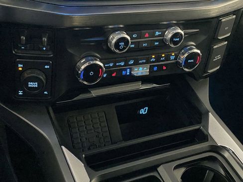 Used 2025 Ford F250 Lariat w/ Chrome Package AWD/4WD image 23