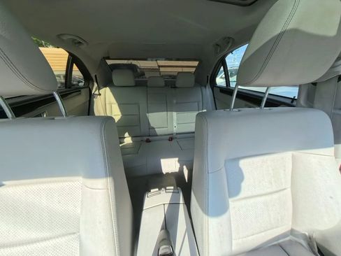 Used 2016 Mercedes-Benz E 250 Sedan image 28