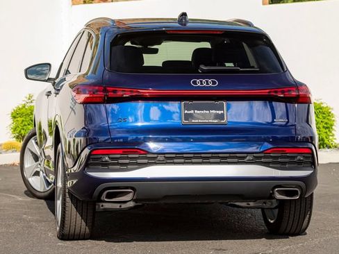 Certified 2025 Audi Q5 Premium Plus w/ Premium Plus AWD/4WD image 9