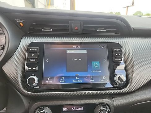 Used 2021 Nissan Kicks SV FWD image 19
