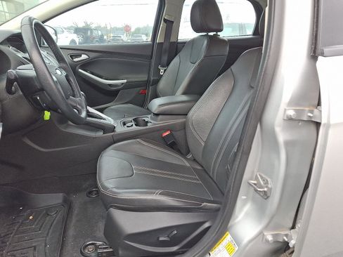 Used 2014 Ford Focus SE w/ Equipment Group 201A image 13