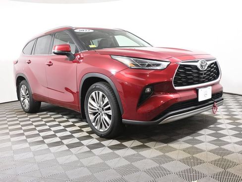 Used 2022 Toyota Highlander Platinum AWD/4WD image 9