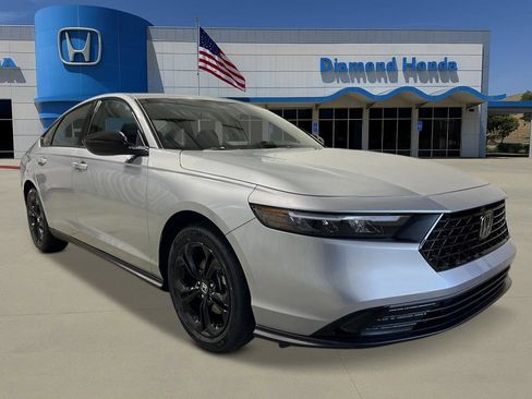 New 2025 Honda Accord SE image 8