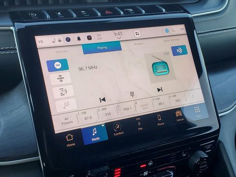 Used 2022 Jeep Grand Cherokee L Limited image 27