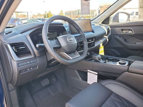 New 2026 Nissan Rogue Platinum image 20