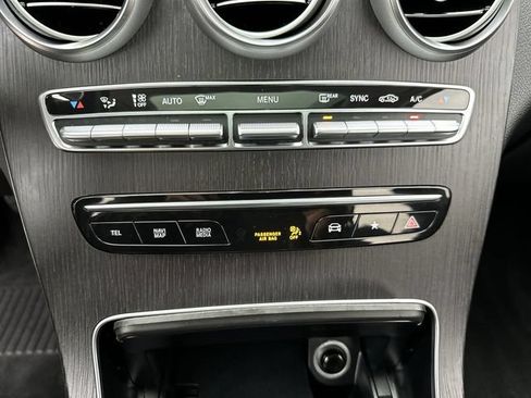 Used 2021 Mercedes-Benz GLC 300 4MATIC image 19
