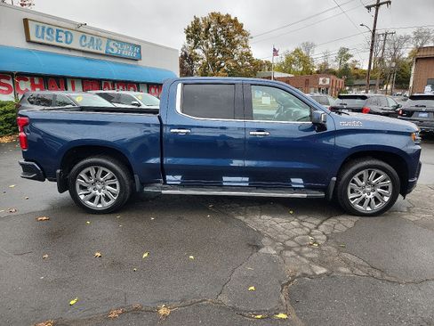 Used 2019 Chevrolet Silverado 1500 High Country w/ High Country Premium Package image 7