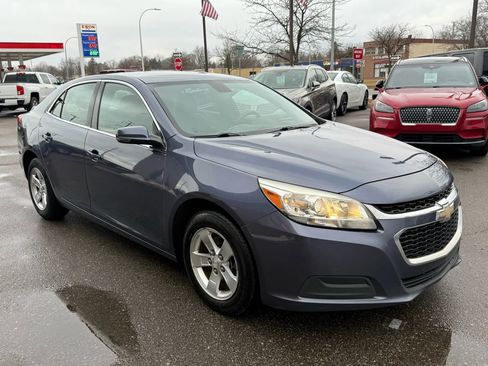Used 2015 Chevrolet Malibu LT image 3
