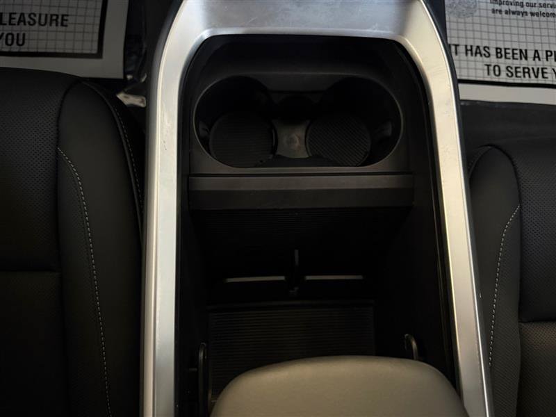 Used 2024 Lucid Air Pure RWD image 31