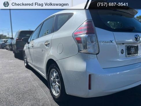 Used 2015 Toyota Prius V Two FWD image 8
