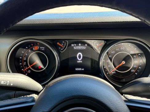 Used 2018 Jeep Wrangler Sport S image 24