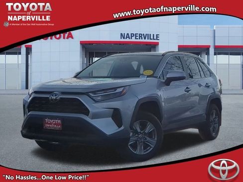 Used 2025 Toyota RAV4 XLE image 1