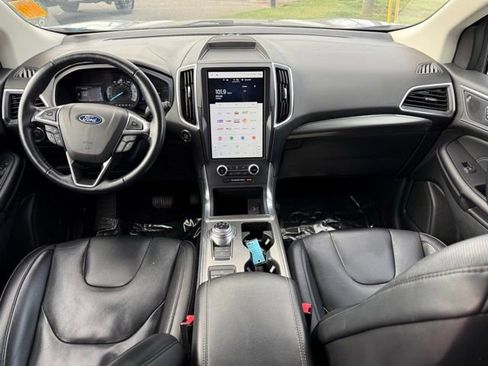 Used 2022 Ford Edge Titanium w/ Equipment Group 301A AWD/4WD image 19