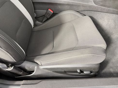 Used 2022 Chevrolet Camaro LT w/ RS Package image 31