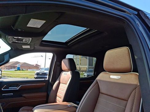 New 2026 GMC Sierra 1500 Denali Ultimate image 11