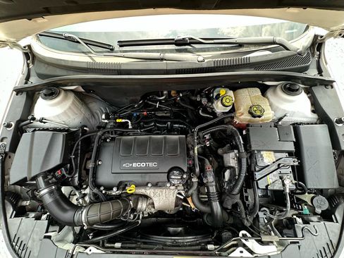 Used 2015 Chevrolet Cruze LT FWD image 38