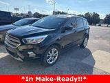 Used 2019 Ford Escape SE image 2