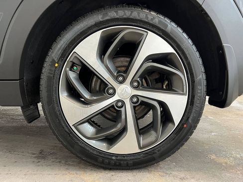 Used 2017 Hyundai Tucson Sport AWD/4WD image 28